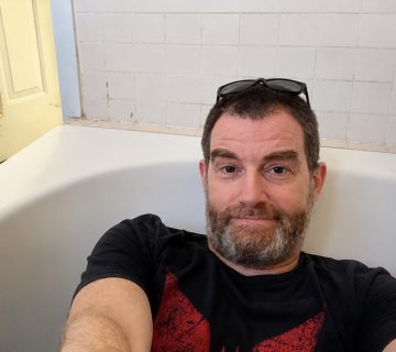טוויסט בעלילה #1: מניהול QA בהייטק ל ליצירת קומיקס אינטראקטיבי   הסיפור של עמרי לפידות