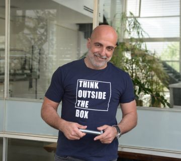 מעיתונאי, מנהל שיווק ופיתוח עסקי ופאונדר ליועץ אסטרטגי לשיווק וסטוריטלינג